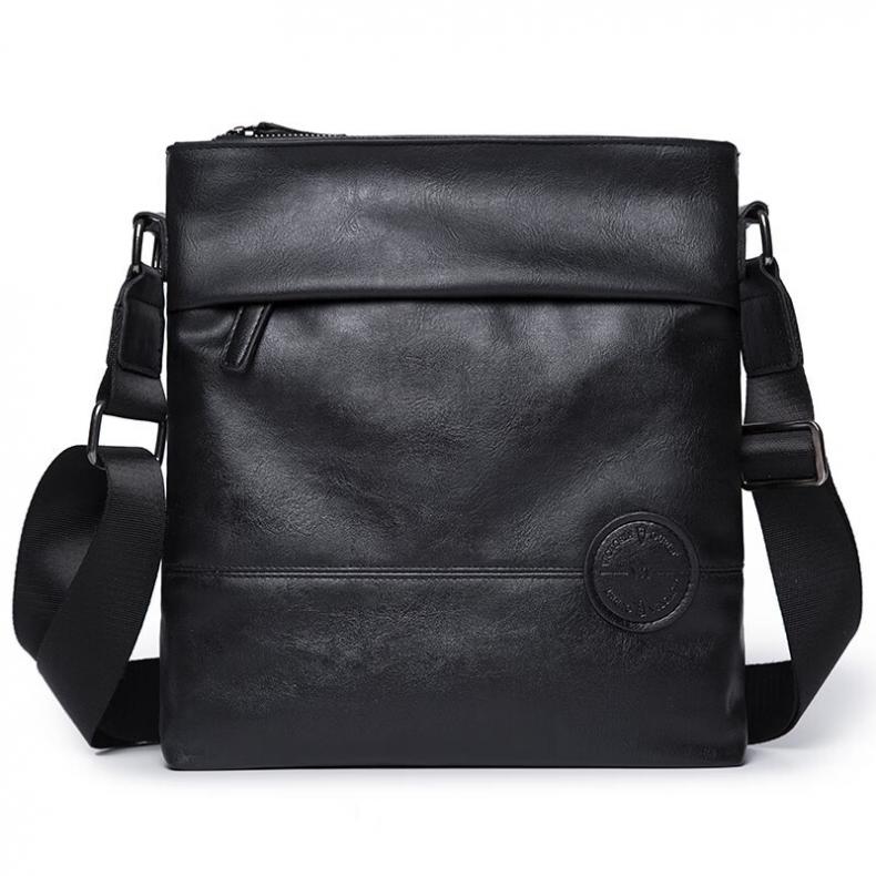 维多利亚旅行者（VICTORIATOURIST） P5113 轻奢简约单肩包 25*6*26cm （单位：个）  黑色