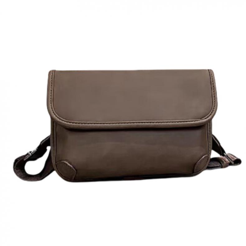 维多利亚旅行者（VICTORIATOURIST） A501 单肩斜挎包 25*17*4.5cm （单位：个）  咖啡色