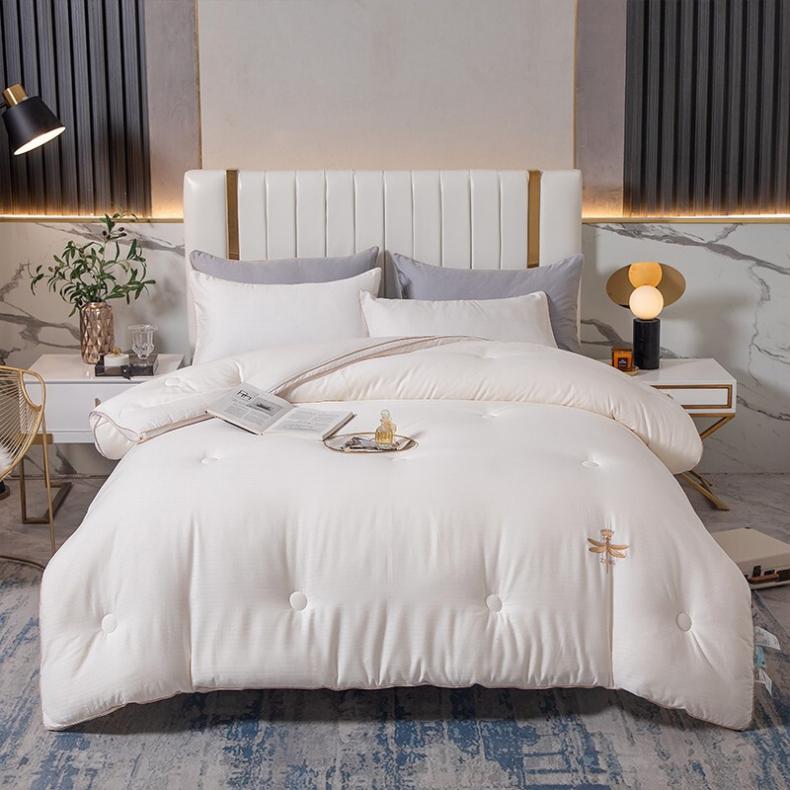 弗切尔珀榕 FTDC210194 全棉提花大豆秋冬被 180*220cm （单位：件） 蜻羽本白