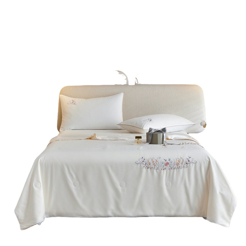 伊伊爱 BZ0TDC2201046 全棉纯色百花齐放系列大豆夏凉被 150*200cm （单位：条） 白色