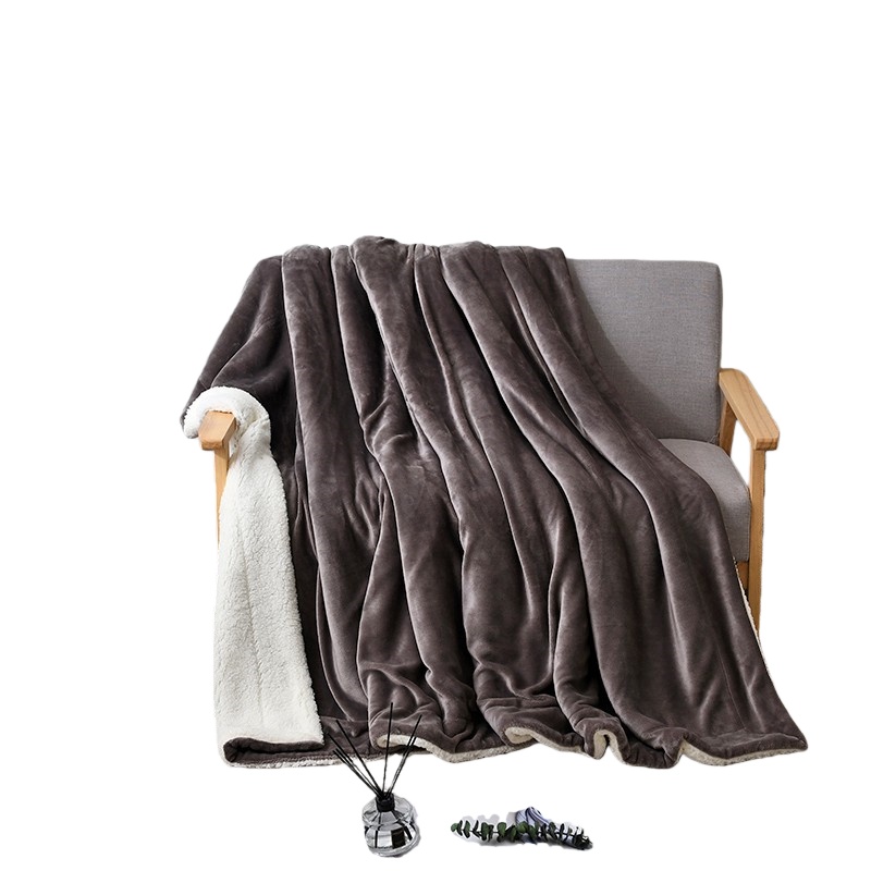 伊伊爱 MT-8FLR-01 秋冬保暖芬兰绒毯 150*200cm （单位：条） 驼色