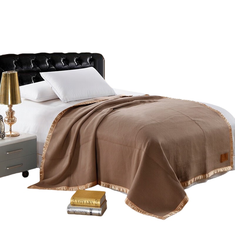 伊伊爱 Y0JD02100027 加厚保暖酒店毛毯 150*200cm （单位：条） 驼色