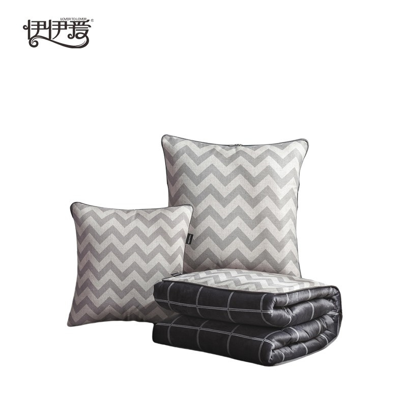 伊伊爱 ZX0NH02200131 棉麻水洗绒抱枕被 40*40cm （单位：条） 汶黛