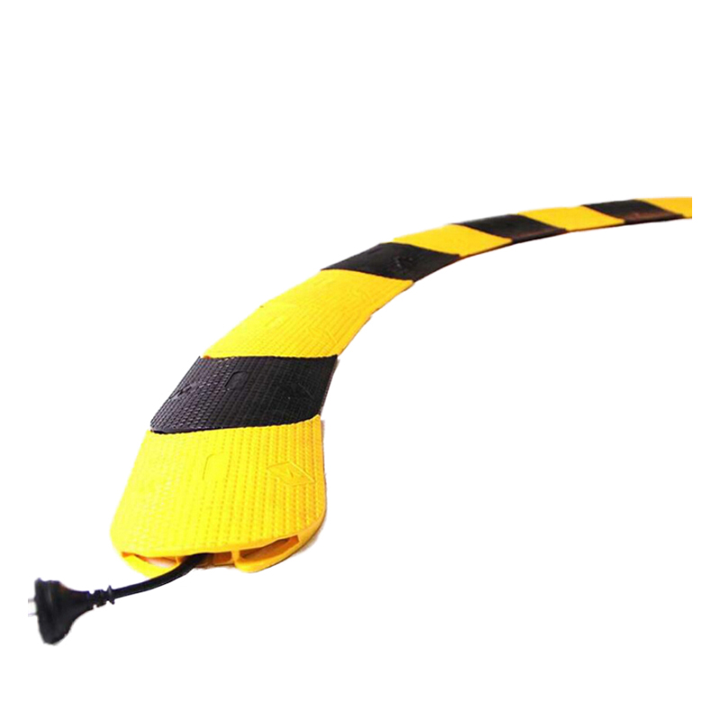 安赛瑞 11883 ABS材质可变形线缆保护带 100*15*2.5cm （单位：个） 每条由8个部件组成 黄黑