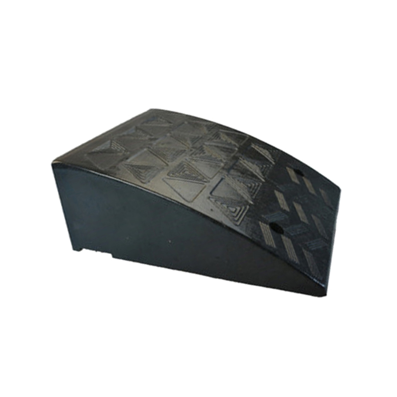 锦安行 JCH-LYP-J130 橡胶路沿坡 50×40×19cm （单位：个）  黑色