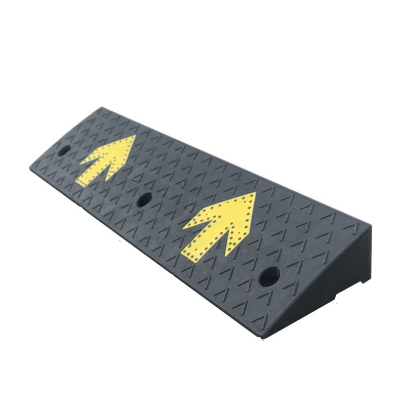 鸣固 带箭头 路沿坡 1000*250*60mm （单位：张）  