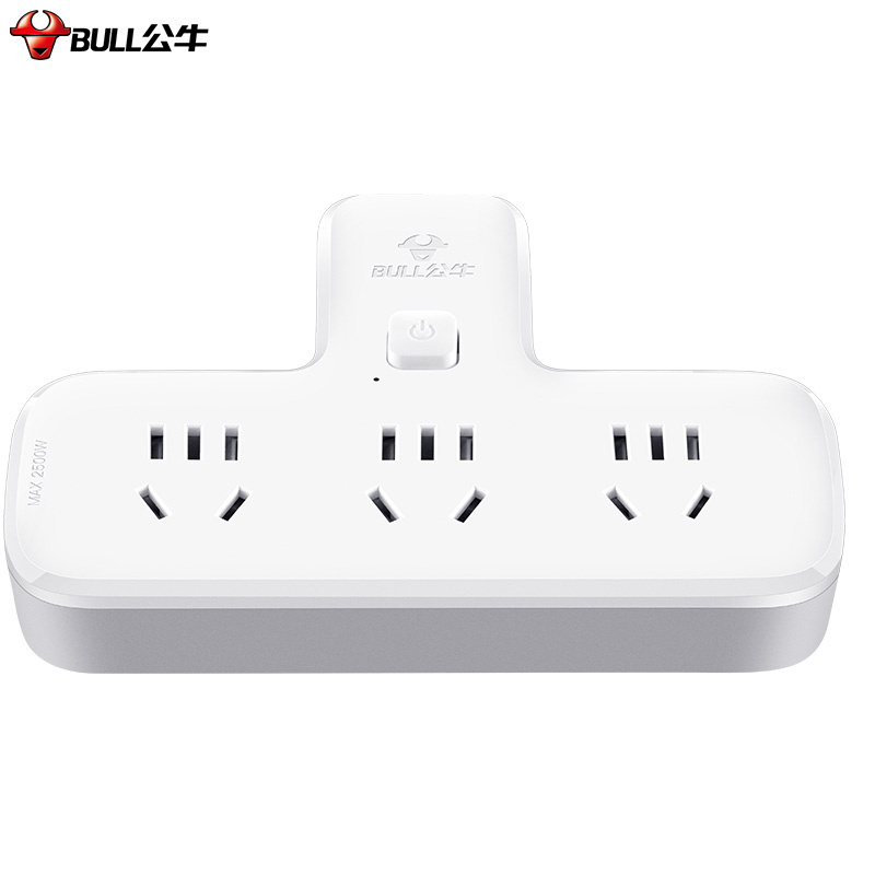 公牛（BULL） GN-9603K 一转多转换器(品字形) 总控3位五孔 （单位：件）